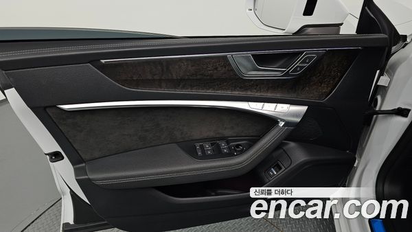 Audi A7 2021, фото 14