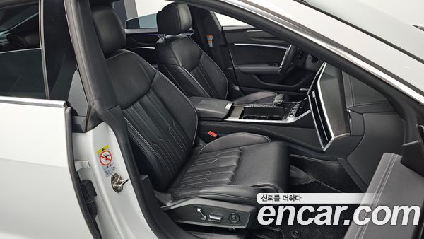 Audi A7 2021, фото 16