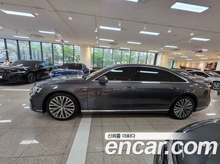 Audi A8 2022, фото 20
