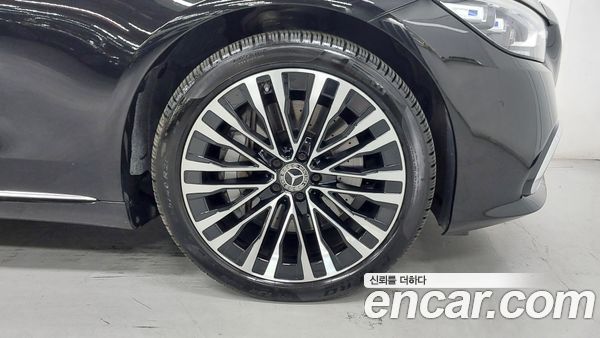 Mercedes-Benz S-Class 2023, фото 5