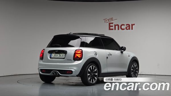 MINI 2021