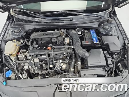 Hyundai Elantra 2021, фото 6