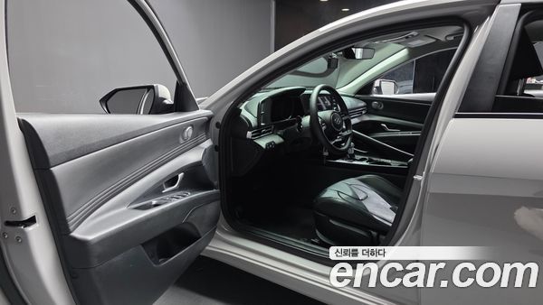 Hyundai Elantra 2021, фото 10