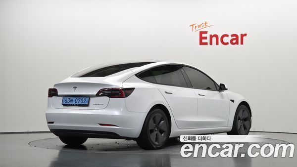Tesla Model 3 2022, фото 2