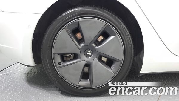 Tesla Model 3 2022, фото 5