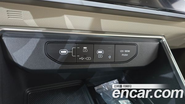 Kia Carnival 2025, фото 30
