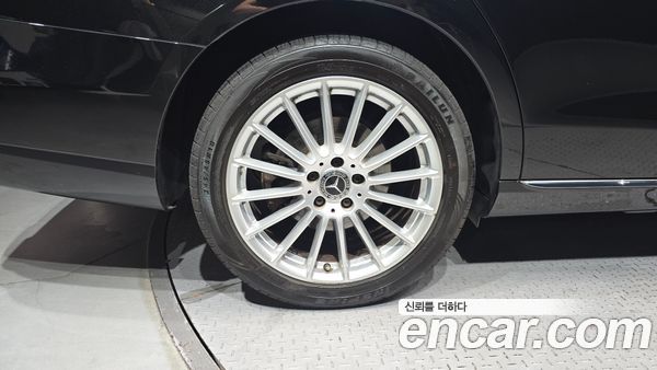 Mercedes-Benz E-Class 2021, фото 5