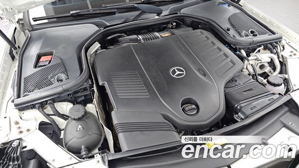 Mercedes-Benz E-Class 2021, фото 6