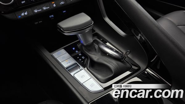 Hyundai Elantra 2025, фото 12