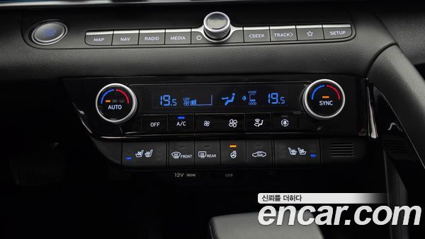 Hyundai Elantra 2025, фото 24