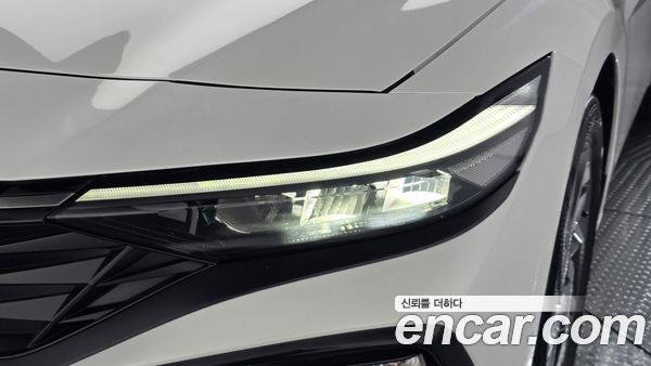 Hyundai Elantra 2025, фото 8