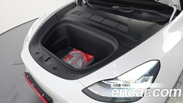 Tesla Model Y 2022, фото 5
