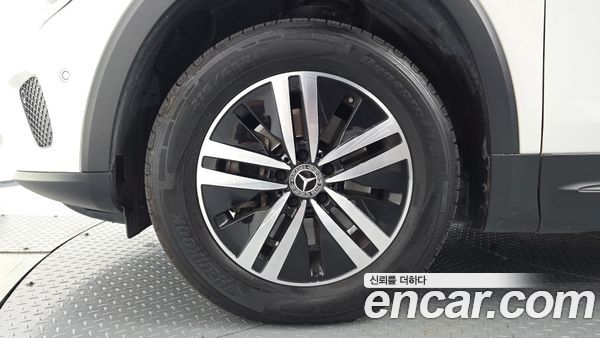 Mercedes-Benz GLB 2021, фото 5