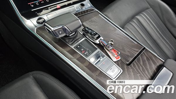 Audi A6 2021, фото 12
