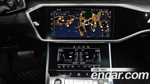 Audi A6 2021, фото 20