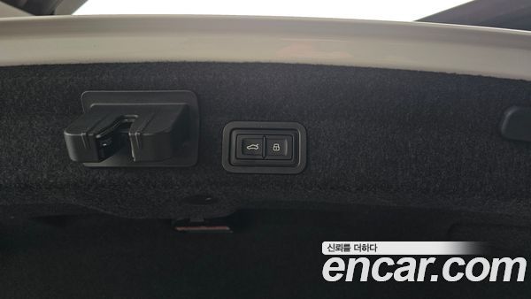 Audi A6 2021, фото 26