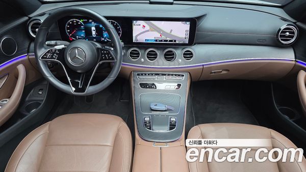 Mercedes-Benz E-Class 2023, фото 10