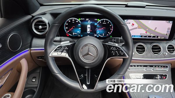 Mercedes-Benz E-Class 2023, фото 20
