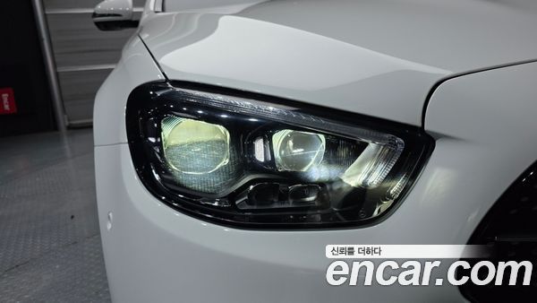 Mercedes-Benz E-Class 2023, фото 8