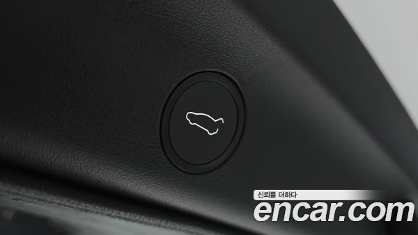 Tesla Model Y 2024, фото 25