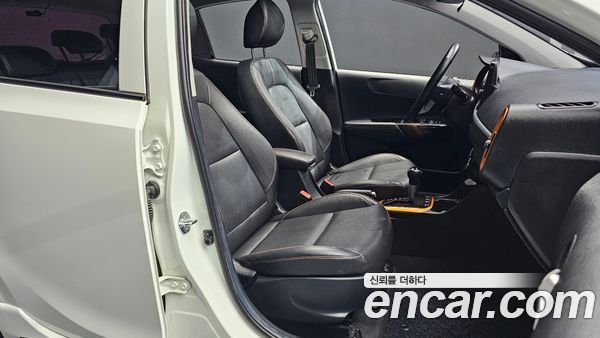 Kia Picanto 2021, фото 16