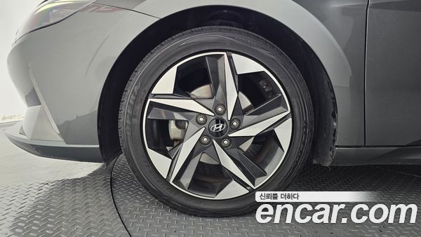 Hyundai Elantra 2021, фото 5