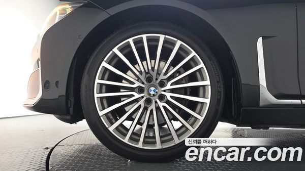 BMW 7 Series 2020, фото 4