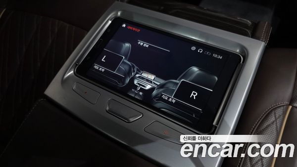 BMW 7 Series 2020, фото 31