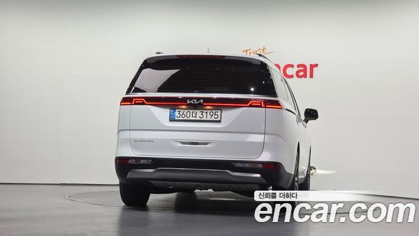 Kia Carnival 2022, фото 4