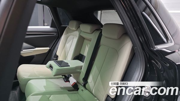 Audi Q3 2022, фото 18