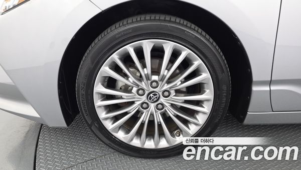 Toyota Avalon 2020, фото 5