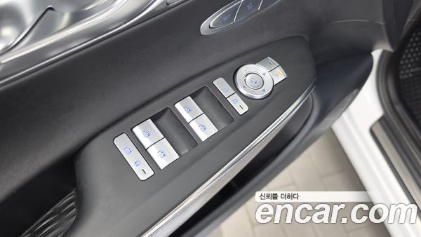Genesis GV70 2022, фото 29