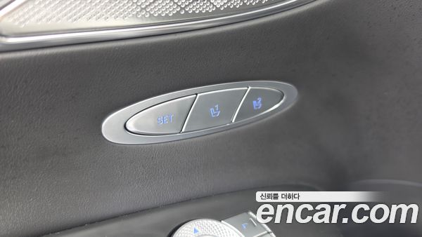 Genesis GV70 2022, фото 32