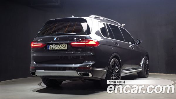 BMW X7 2022, фото 2