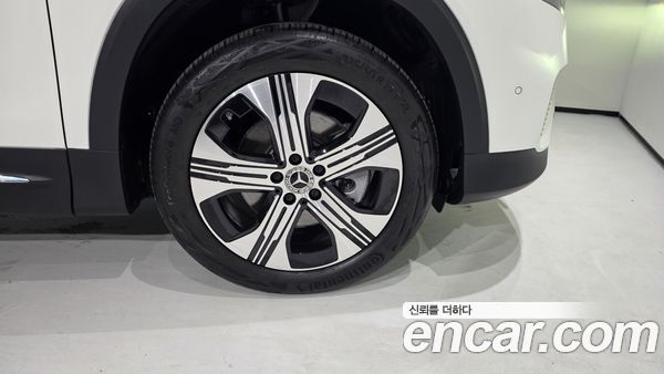 Mercedes-Benz EQB 2026, фото 5