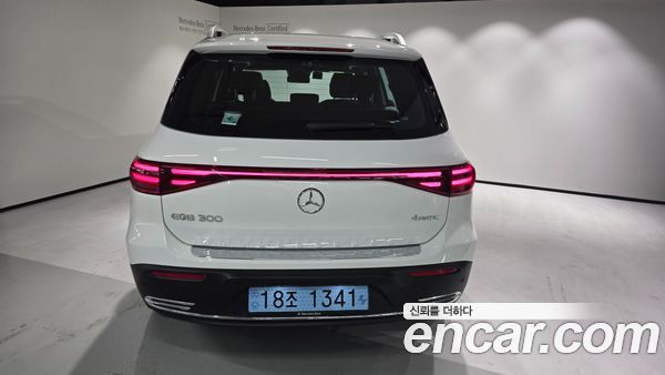 Mercedes-Benz EQB 2026, фото 7