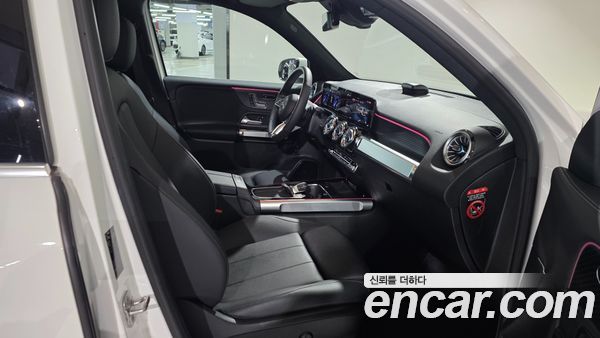 Mercedes-Benz EQB 2026, фото 18