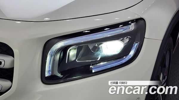 Mercedes-Benz GLB 2022, фото 8
