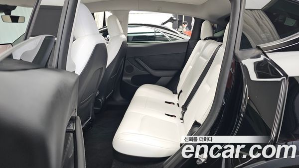 Tesla Model Y 2024, фото 16