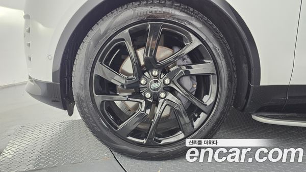 Land Rover Discovery 2023, фото 4
