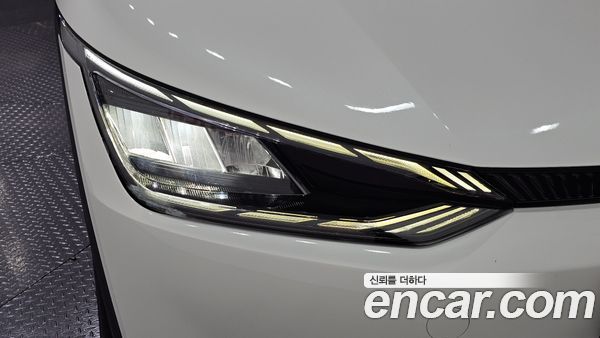 Kia EV6 2022, фото 8