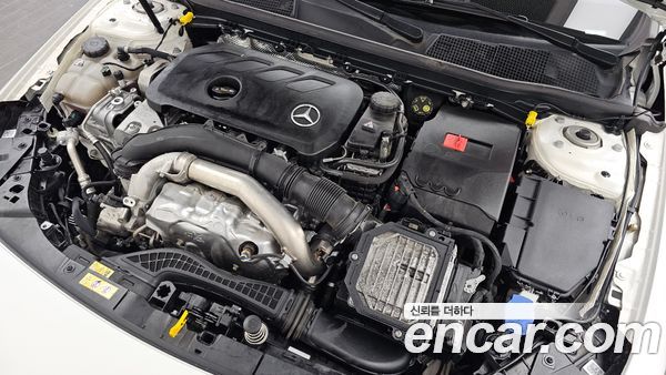 Mercedes-Benz CLA 2024, фото 6