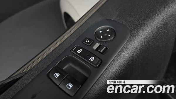 Hyundai Staria 2023, фото 25