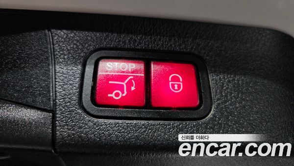 Mercedes-Benz GLB 2021, фото 25
