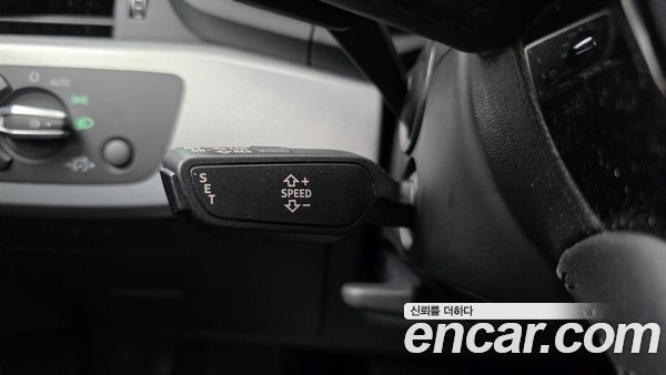 Audi A4 2020, фото 26