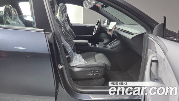 Tesla Model Y 2026, фото 16