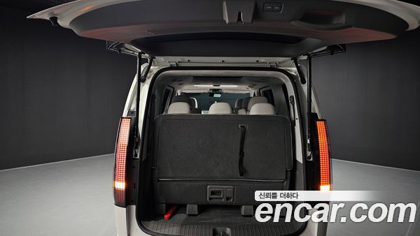 Hyundai Staria 2025, фото 26