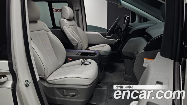 Hyundai Staria 2025, фото 16
