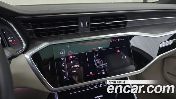 Audi A7 2020, фото 20