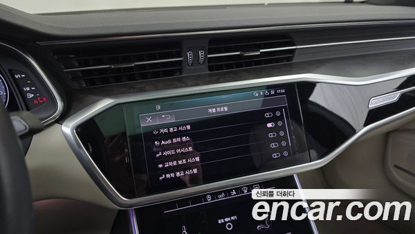 Audi A7 2020, фото 32